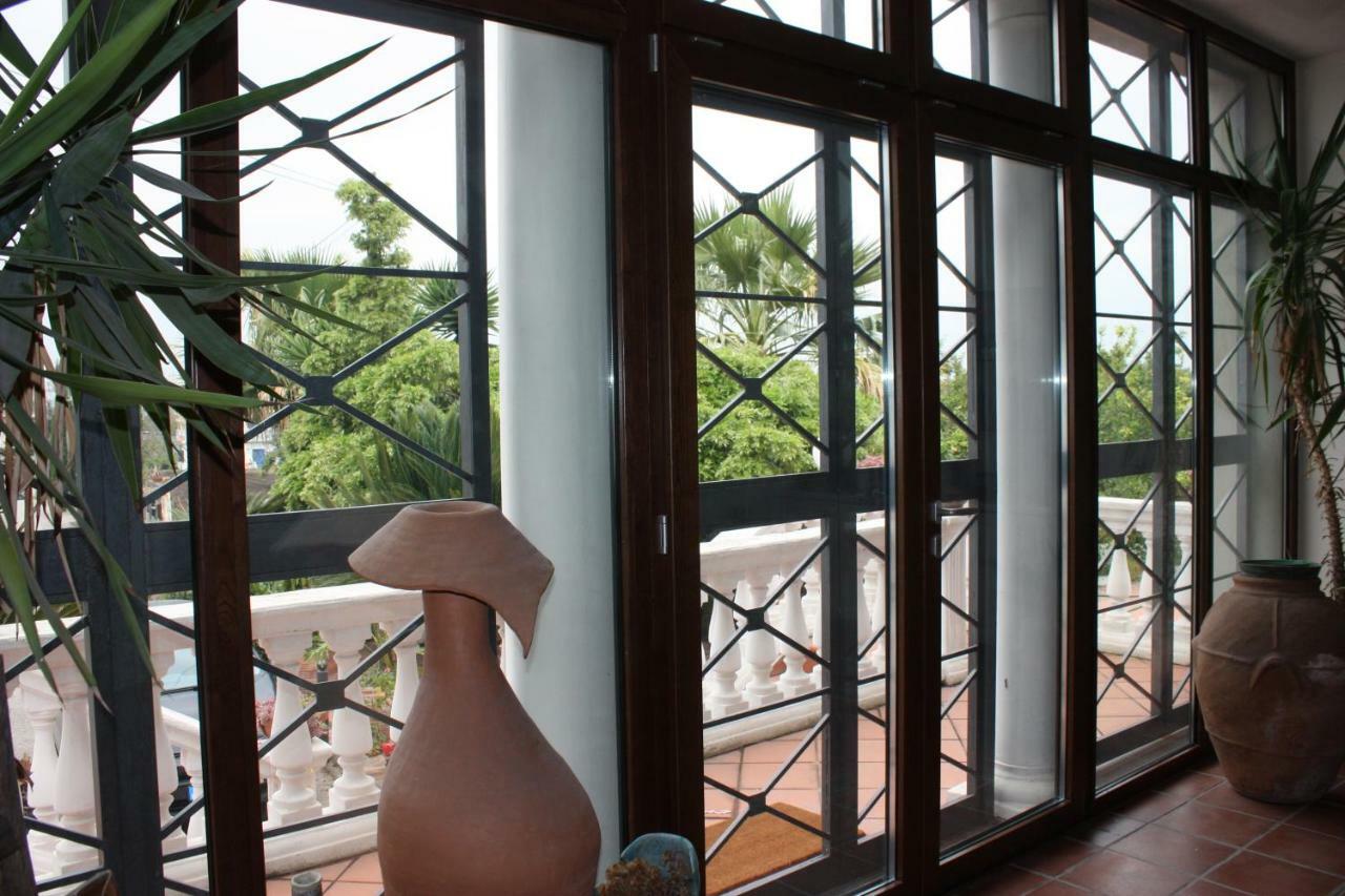 B&B La Marchesa Sant' Anastasia ภายนอก รูปภาพ