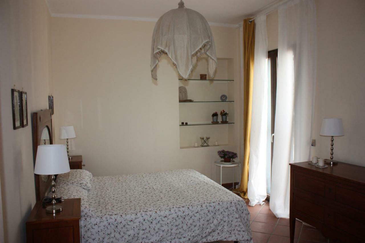 B&B La Marchesa Sant' Anastasia ภายนอก รูปภาพ