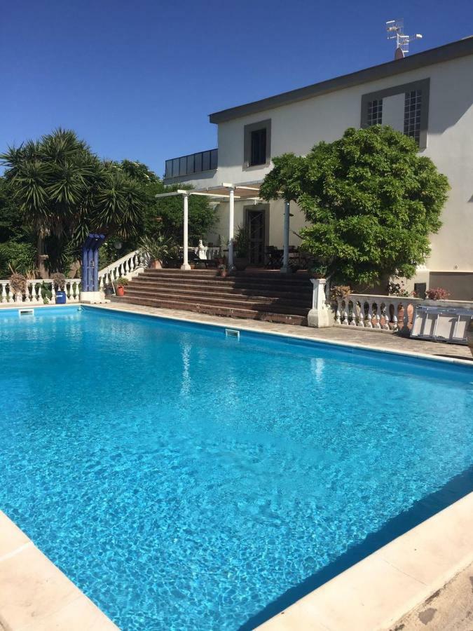 B&B La Marchesa Sant' Anastasia ภายนอก รูปภาพ