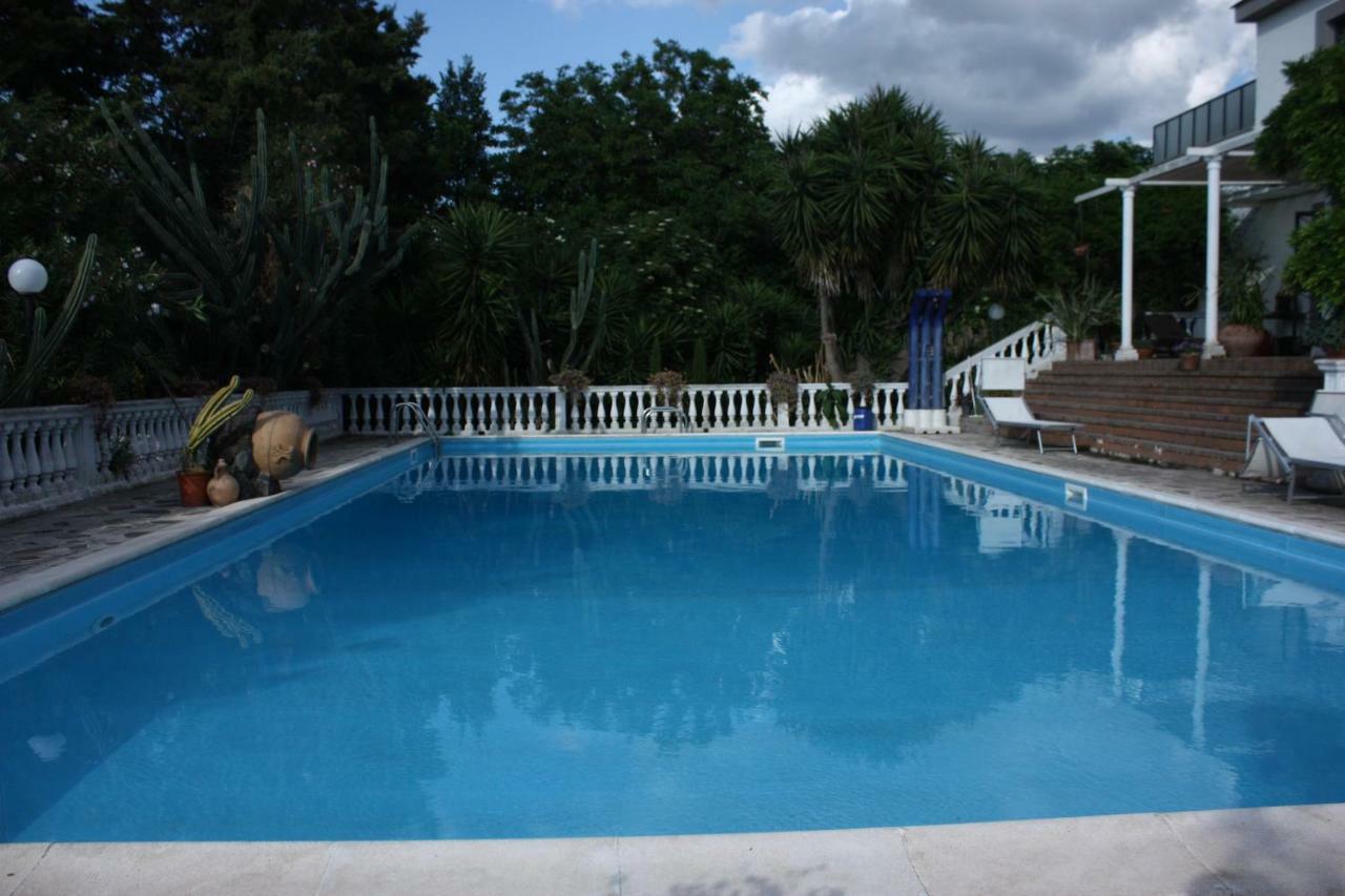 B&B La Marchesa Sant' Anastasia ภายนอก รูปภาพ